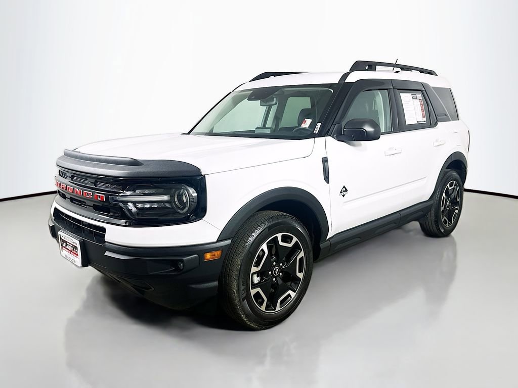 Used 2023 Ford Bronco Sport Outer Banks image 3