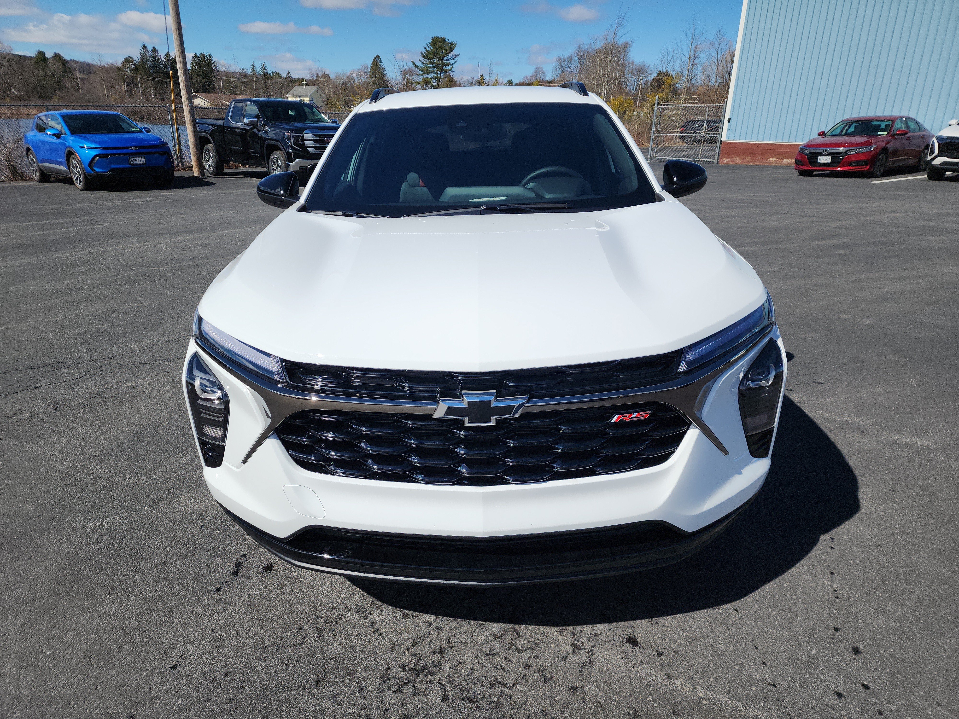 New 2026 Chevrolet Trax RS FWD image 3