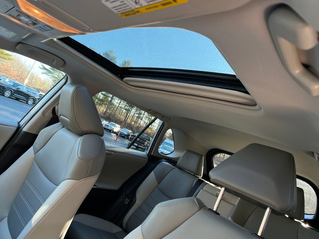 Used 2021 Toyota RAV4 Limited image 21