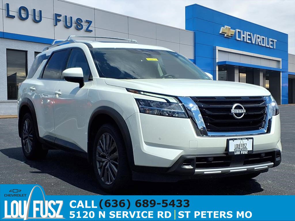 Used 2023 Nissan Pathfinder SL w/ SL Premium Package