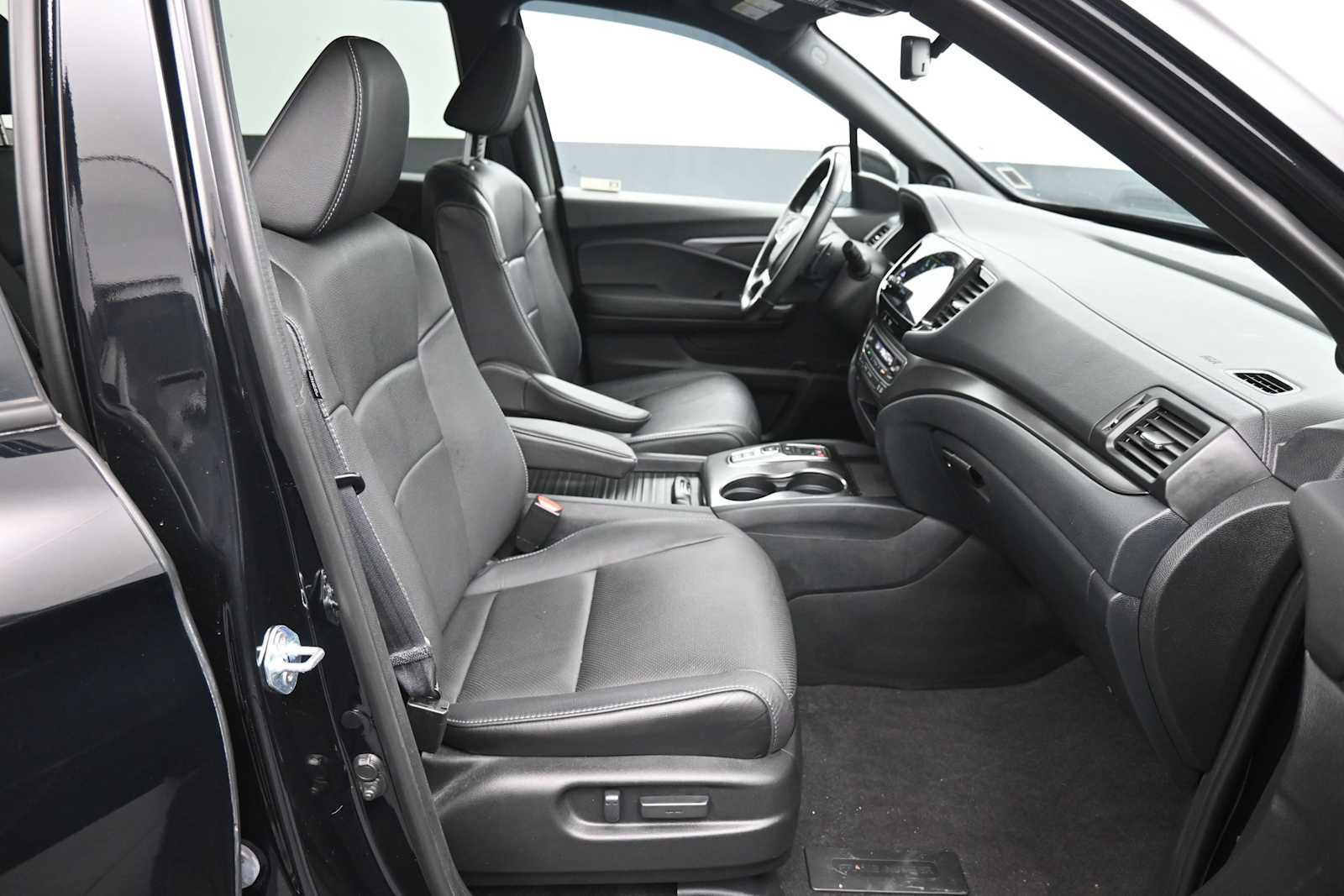 Certified 2023 Honda Passport EX-L image 26