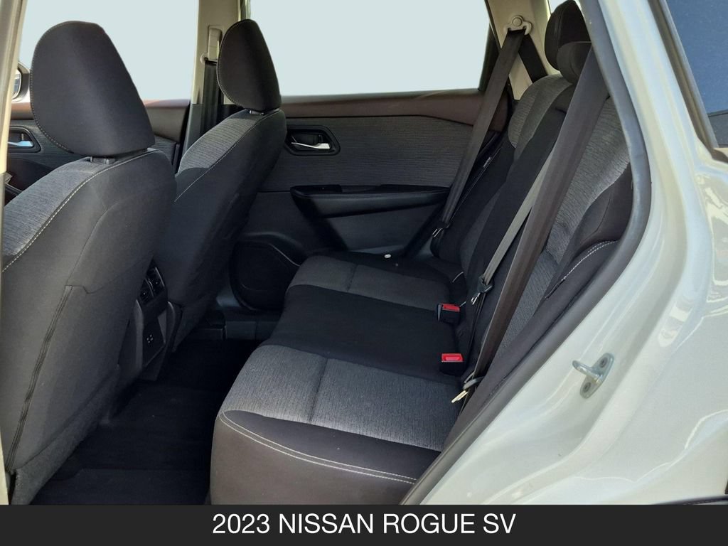 Certified 2023 Nissan Rogue SV FWD image 16
