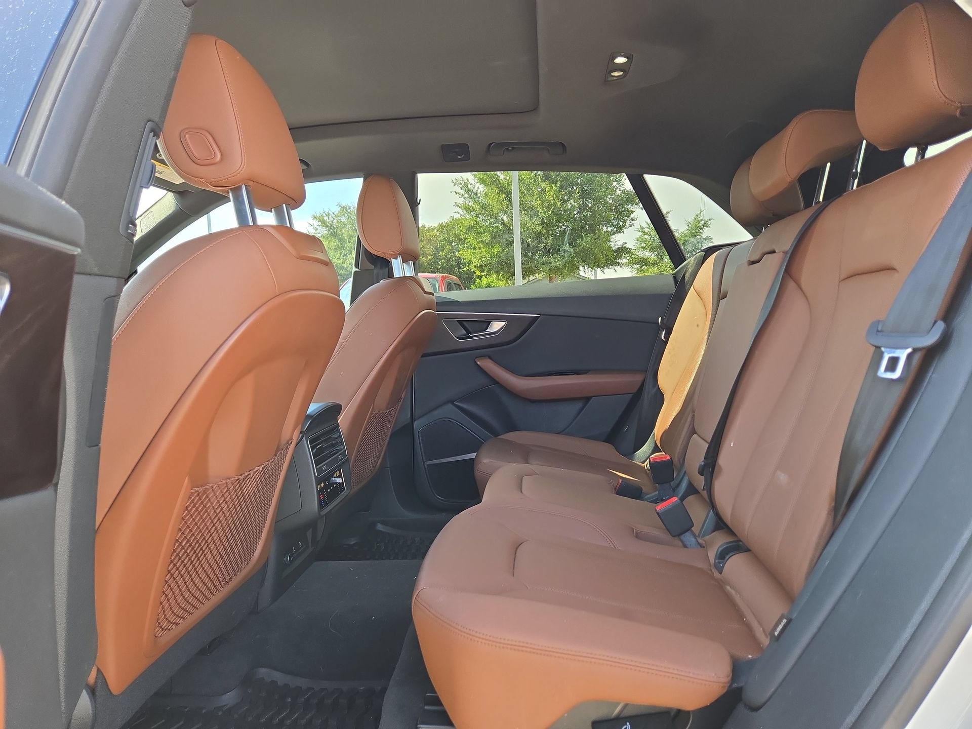 Used 2022 Audi Q8 Premium Plus AWD/4WD image 13