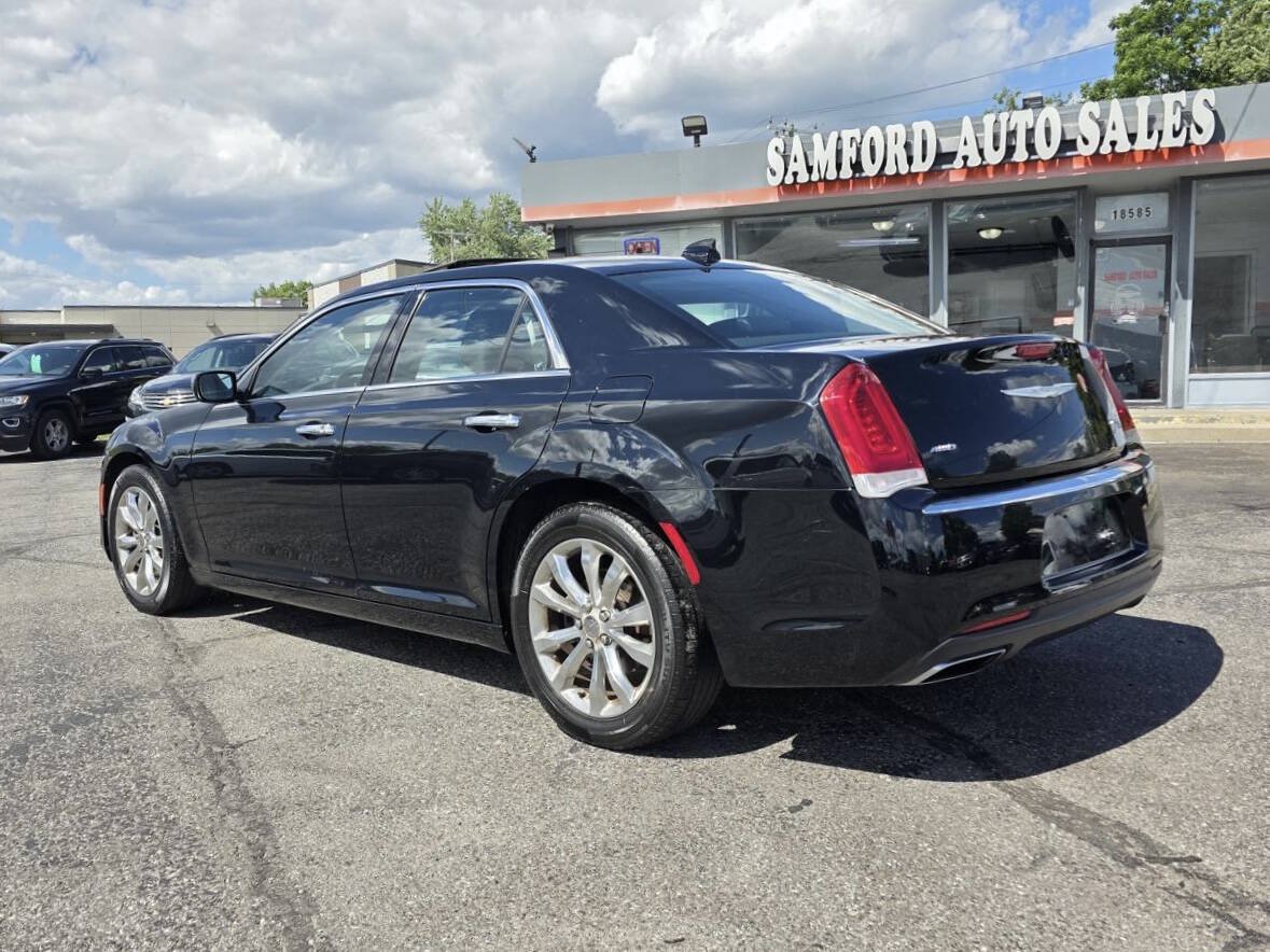 Used 2016 Chrysler 300 C w/ Harman/Kardon Audio Group AWD/4WD image 4