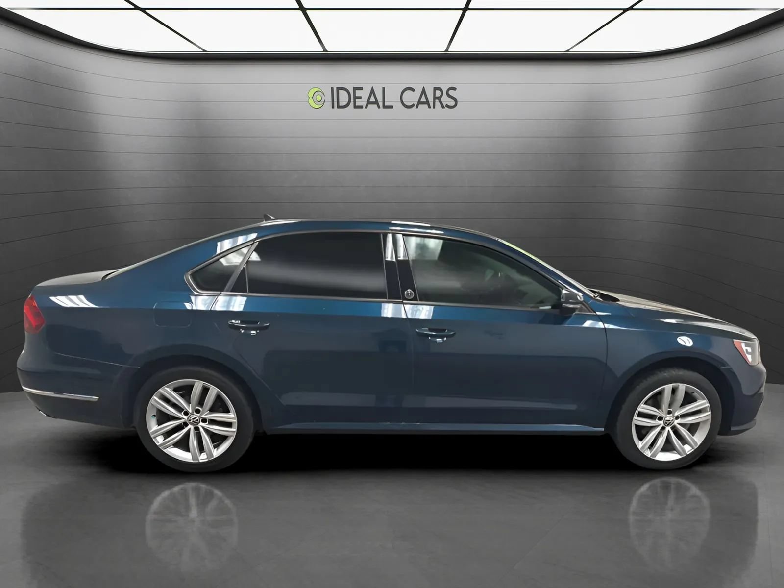 Used 2019 Volkswagen Passat 2.0T Wolfsburg FWD image 4