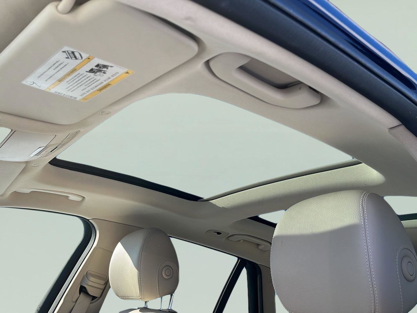 Used 2021 Mercedes-Benz GLC 300 4MATIC w/ Premium Package image 23