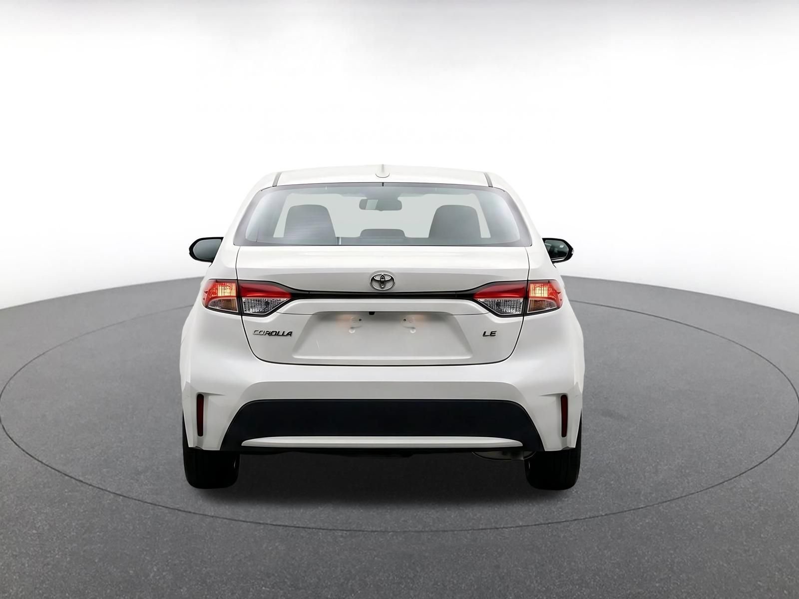 Used 2025 Toyota Corolla LE FWD image 7