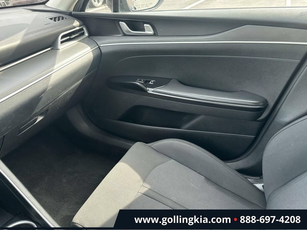 Used 2021 Kia K5 LXS FWD image 29