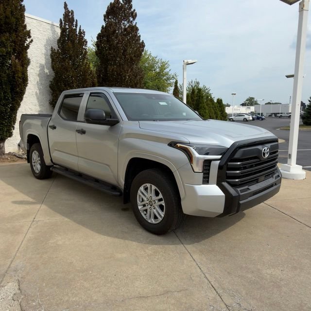 Used 2025 Toyota Tundra SR w/ SR Tow Package AWD/4WD image 7