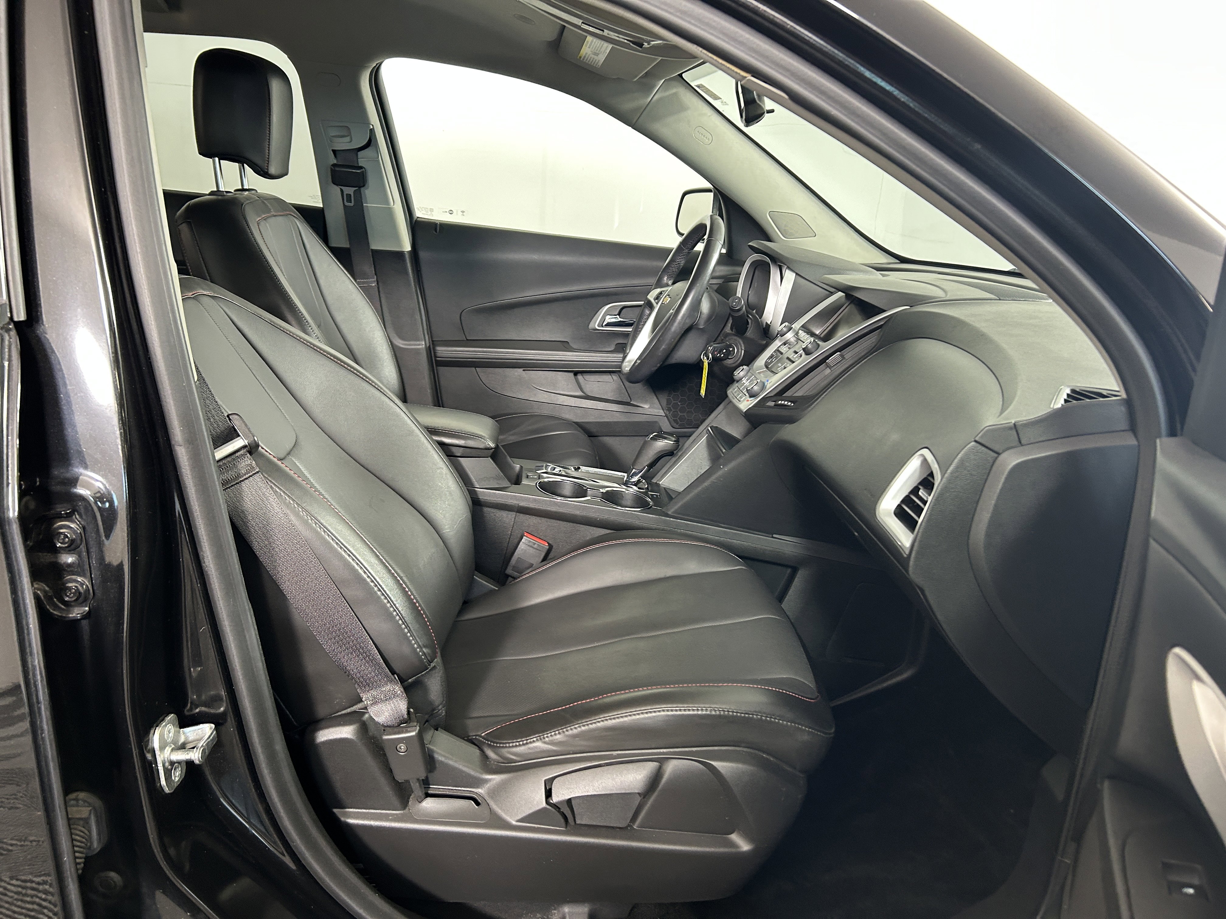 Used 2017 Chevrolet Equinox LT w/ Midnight Edition AWD/4WD image 24