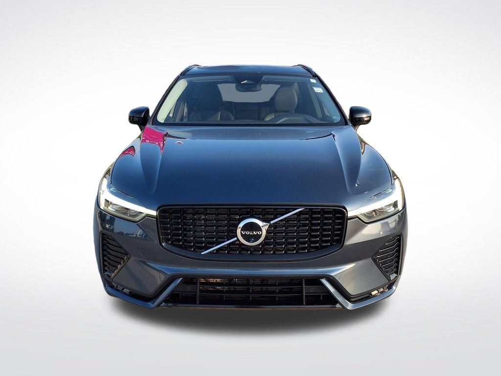 Certified 2023 Volvo XC60 B5 Plus w/ Climate Package AWD/4WD image 2