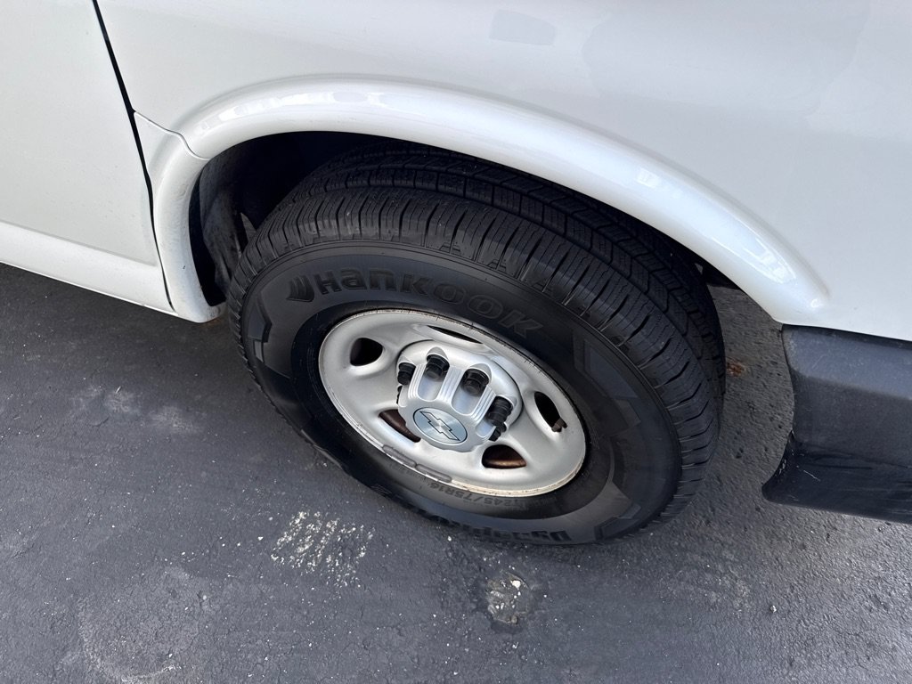 Used 2018 Chevrolet Express 2500 w/ Safety Package RWD image 11