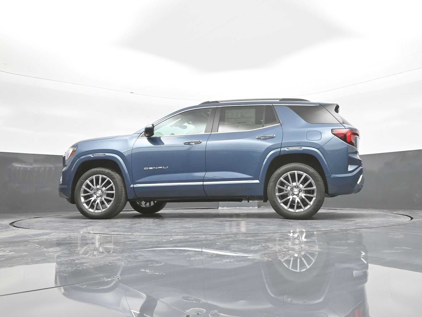 New 2026 GMC Terrain Denali AWD/4WD image 35