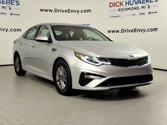 Used 2020 Kia Optima LX image 3