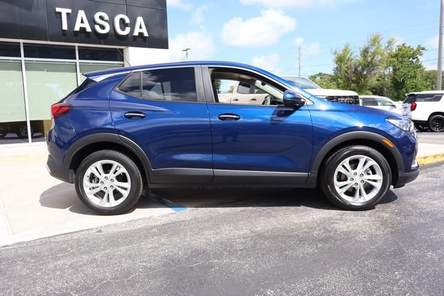 Used 2023 Buick Encore GX Preferred w/ Cold Weather Comfort Package FWD image 9