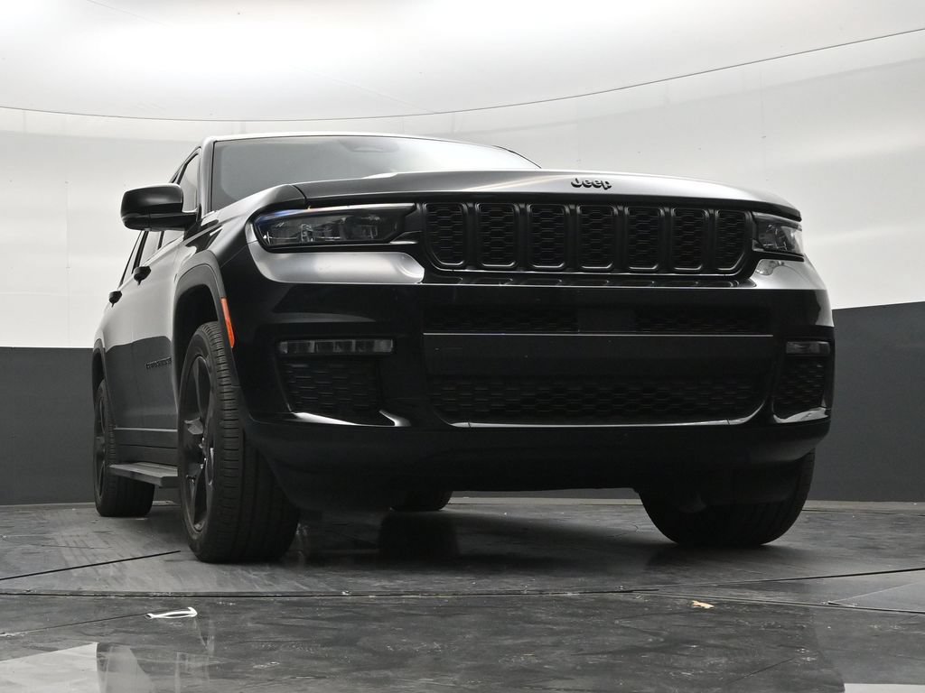 Used 2024 Jeep Grand Cherokee L Limited w/ Black Appearance Package AWD/4WD image 25