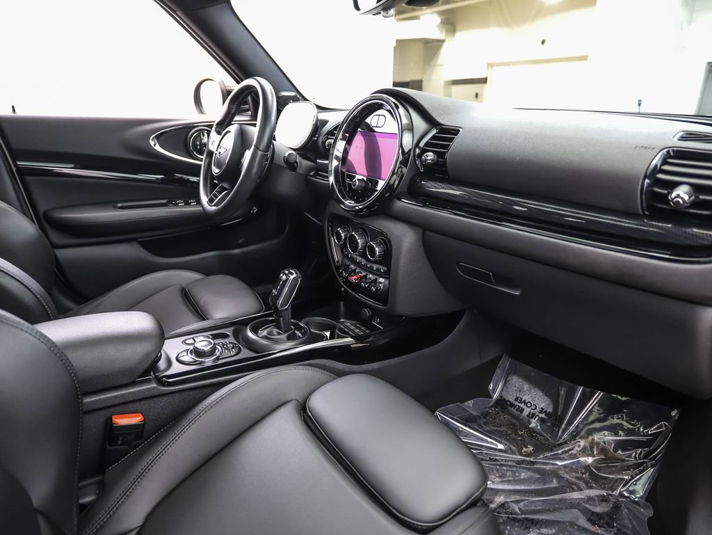 Used 2023 MINI Cooper Clubman S w/ Premium Package image 28