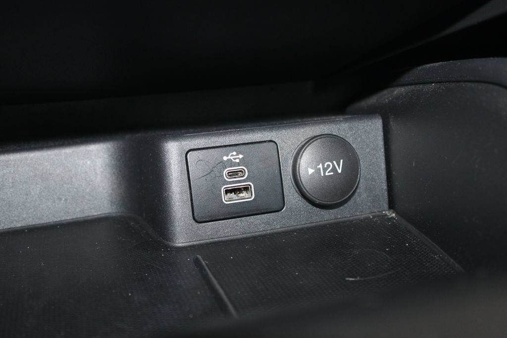 Used 2025 Ford Escape Active AWD/4WD image 40