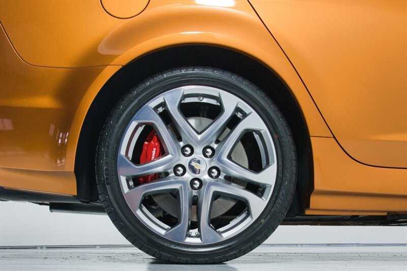 Used 2017 Chevrolet SS RWD image 12