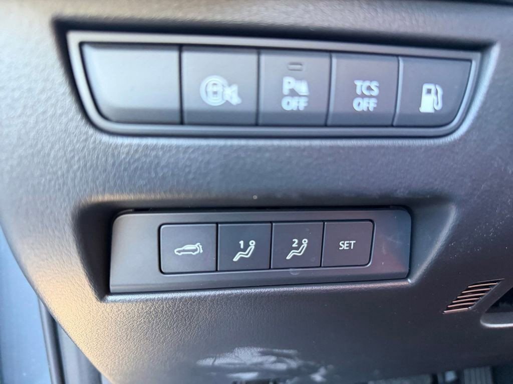 Used 2025 MAZDA CX-70 Plug-In Hybrid w/ Premium Plus image 10