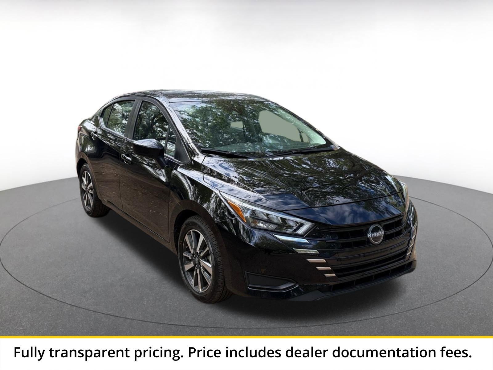 Used 2025 Nissan Versa SV FWD image 1