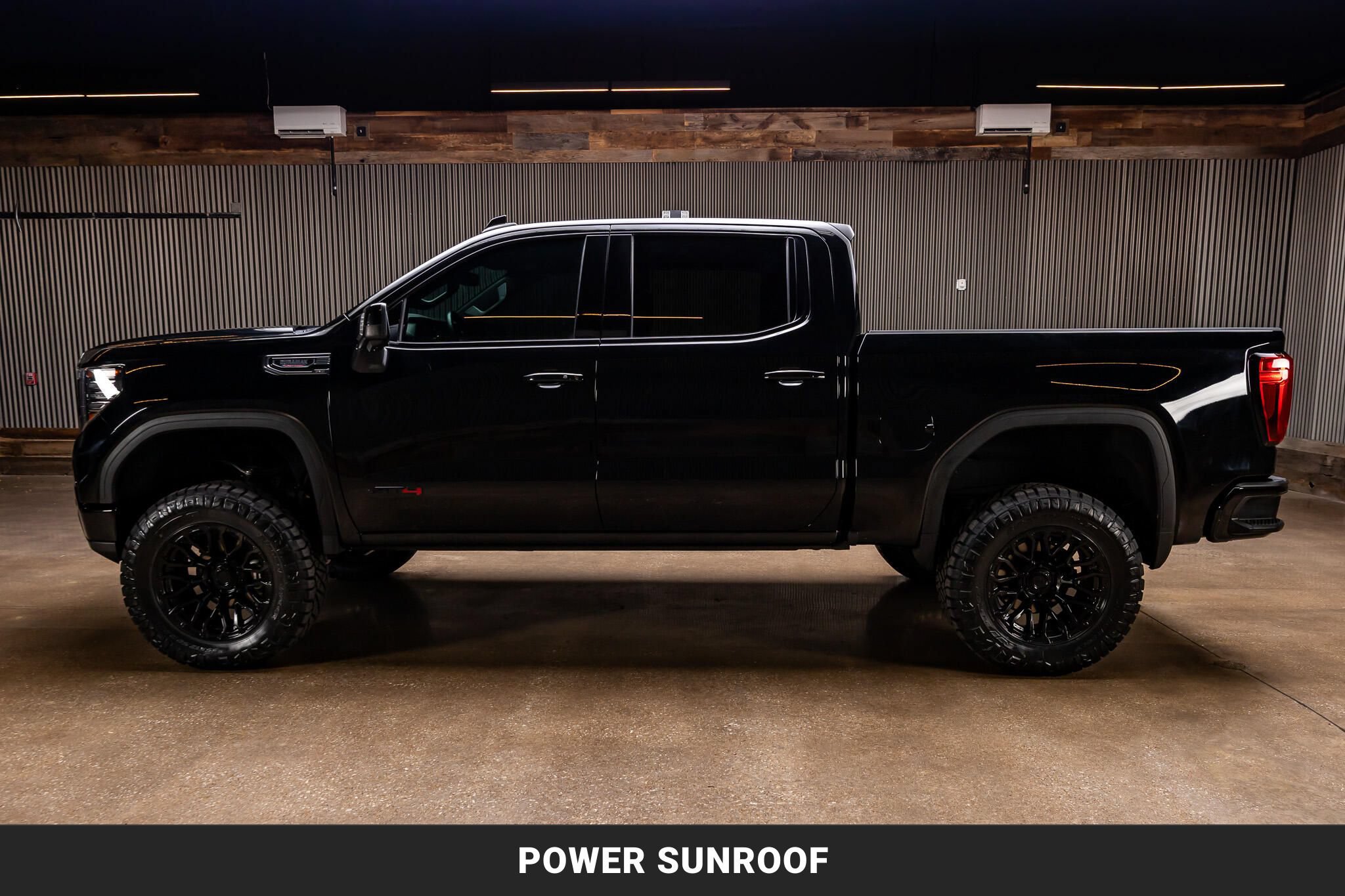 Used 2023 GMC Sierra 1500 AT4 w/ AT4 Premium Package AWD/4WD image 6