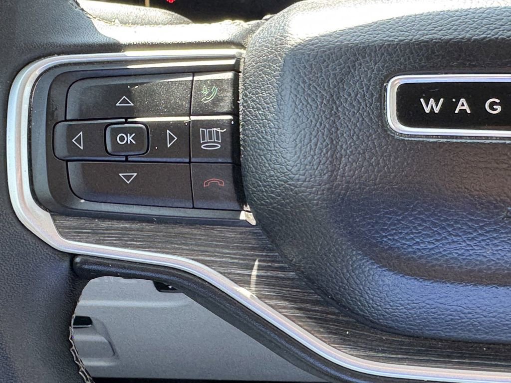 Used 2024 Jeep Wagoneer Series III image 18