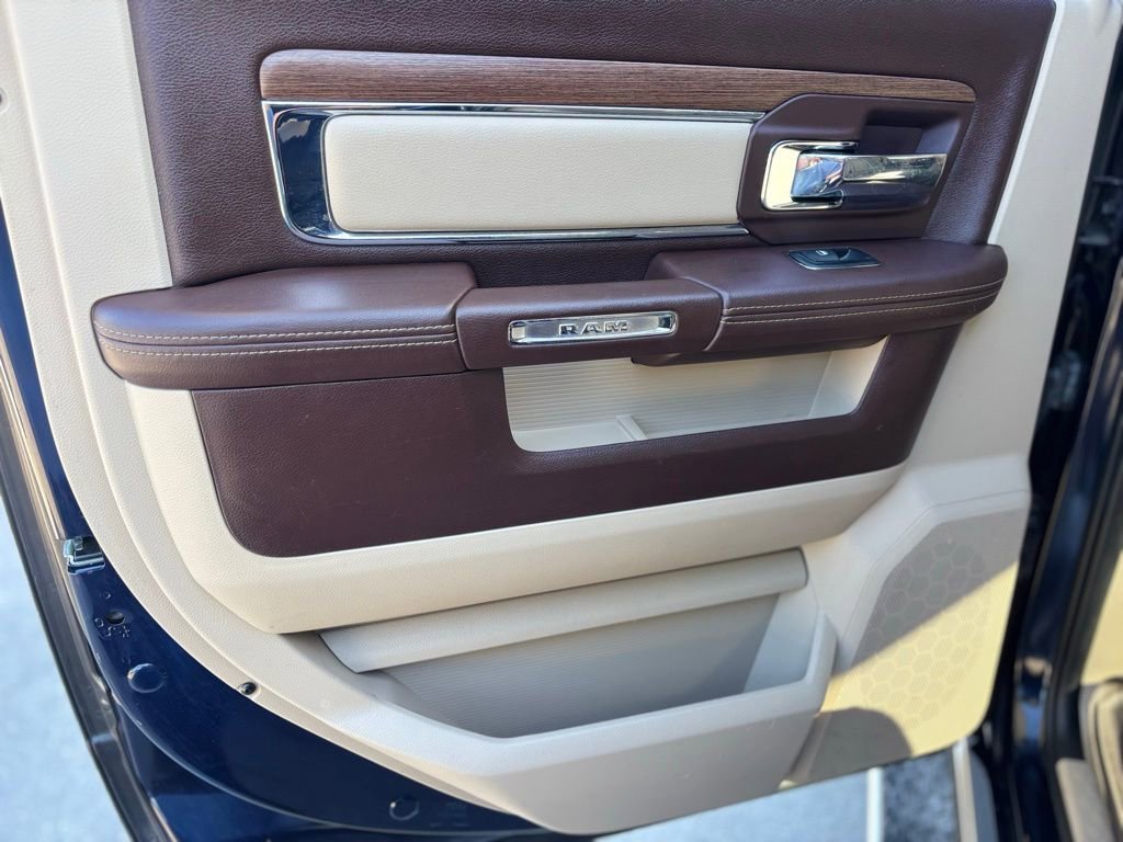 Used 2015 RAM 1500 Laramie w/ Convenience Group image 17