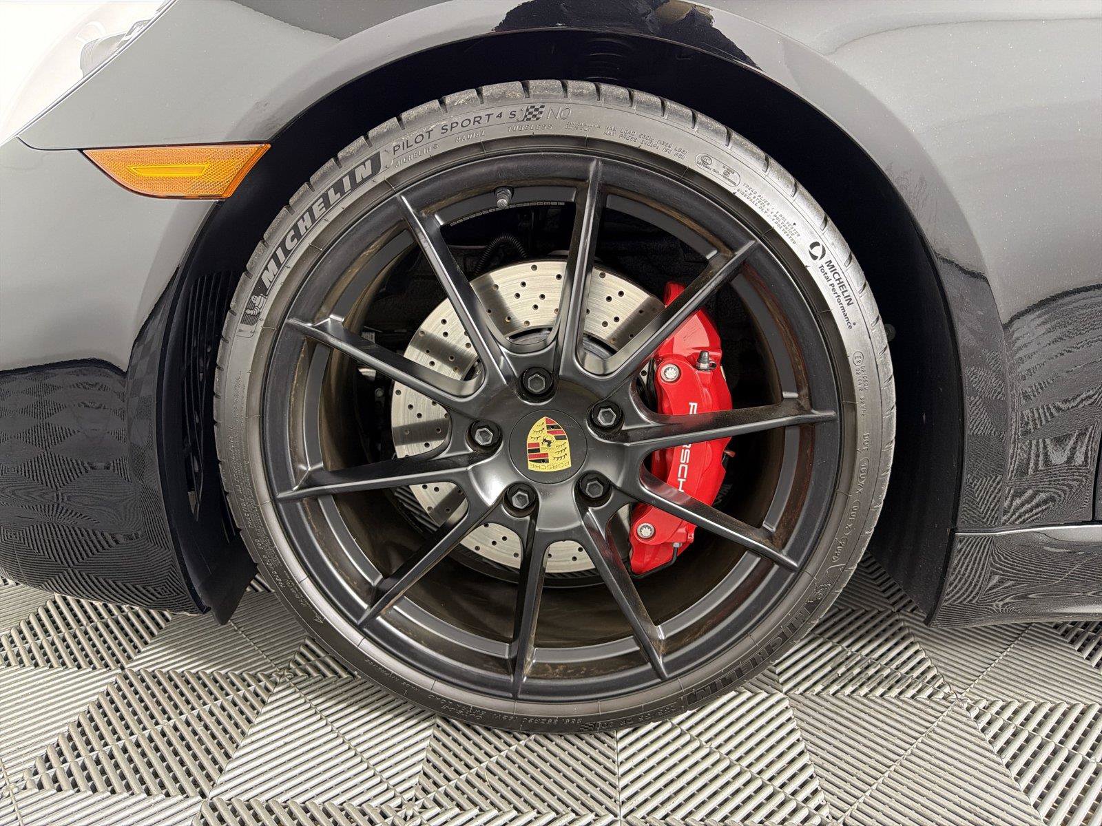 Used 2025 Porsche 718 Cayman GTS RWD image 9