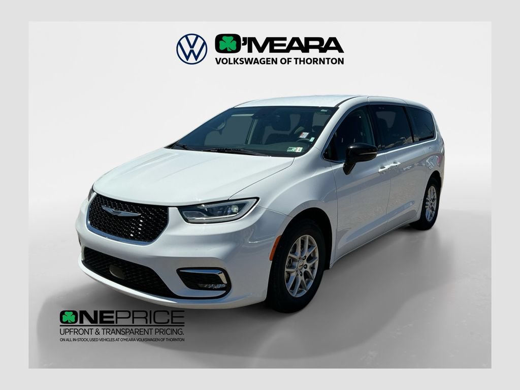 Used 2024 Chrysler Pacifica Touring-L