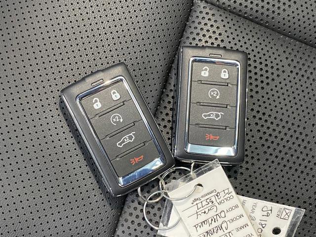 New 2026 Jeep Cherokee Overland w/ Trailer Tow Group image 30