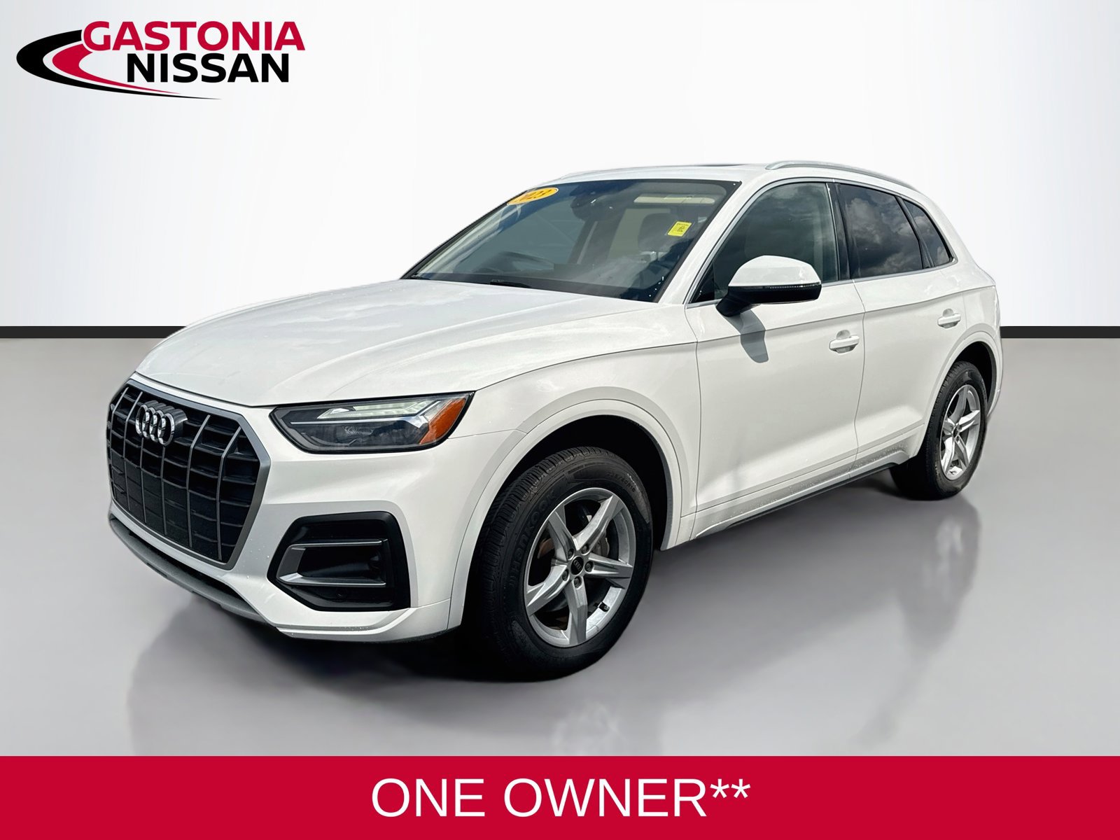 Used 2023 Audi Q5 2.0T Premium w/ Convenience Package AWD/4WD image 3
