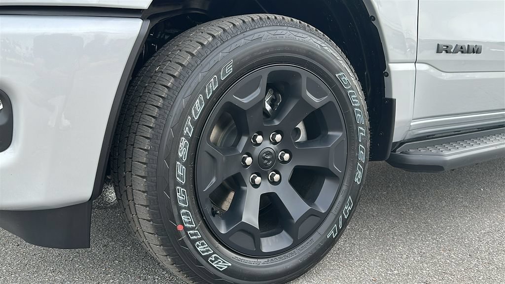 New 2026 RAM 1500 Express AWD/4WD image 9