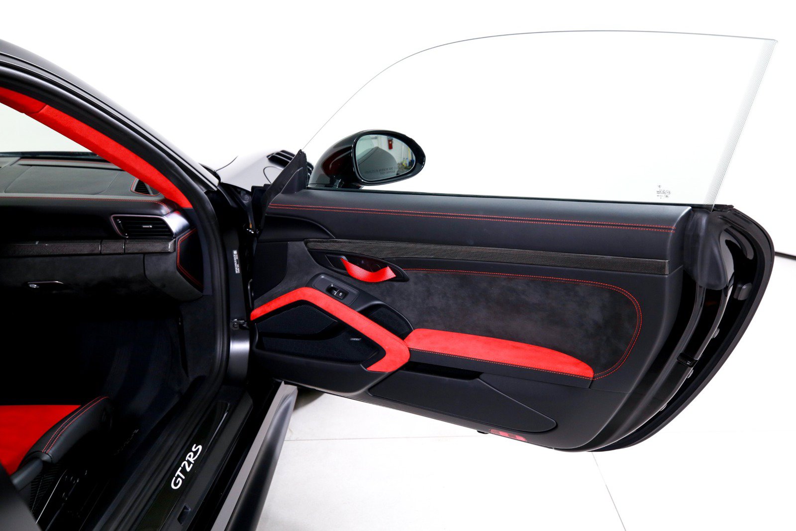 Used 2018 Porsche 911 GT2 RS RWD image 18
