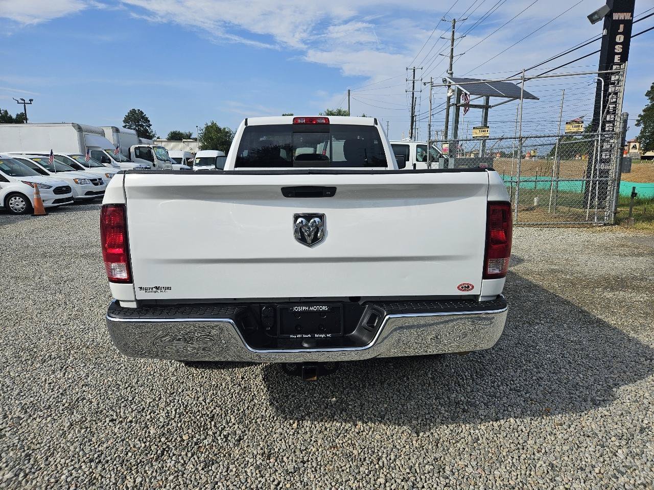 Used 2018 RAM 1500 Tradesman w/ Power & Remote Entry Group RWD image 4