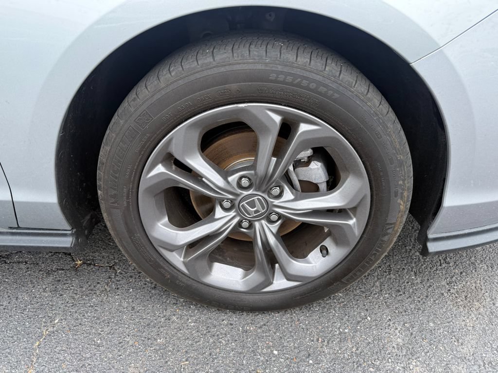Used 2024 Honda Accord EX image 30
