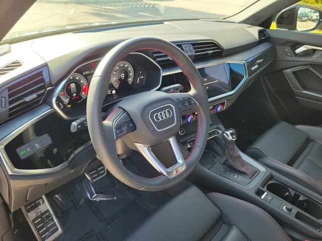 Certified 2025 Audi Q3 2.0T Premium Plus w/ Premium Plus Package image 17