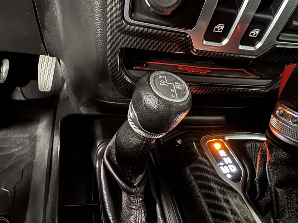 Used 2021 Jeep Wrangler Sport AWD/4WD image 25