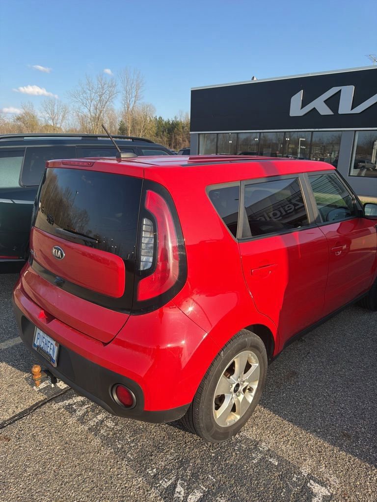 Used 2019 Kia Soul image 3