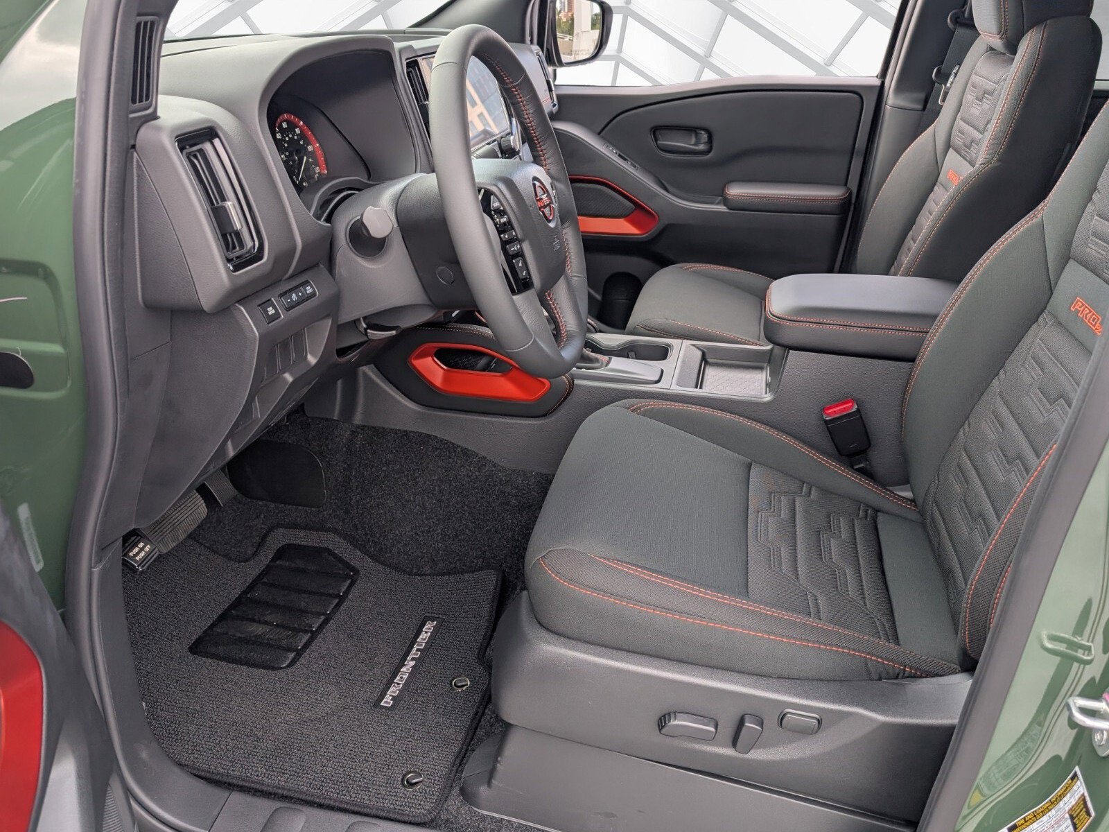 New 2026 Nissan Frontier Pro-X w/ Tow Package RWD image 9