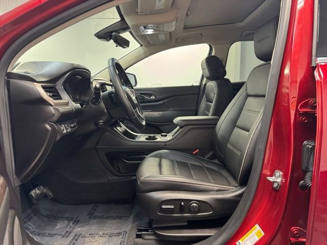 Used 2023 GMC Acadia Denali w/ Denali Ultimate Package image 12