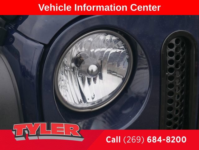 Used 2013 Jeep Wrangler Unlimited Sahara w/ Dual Top Group image 10