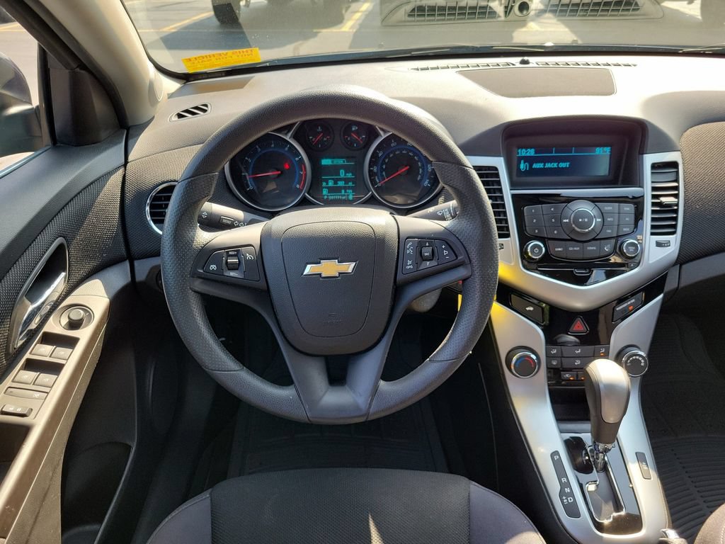 Used 2015 Chevrolet Cruze LT FWD image 13