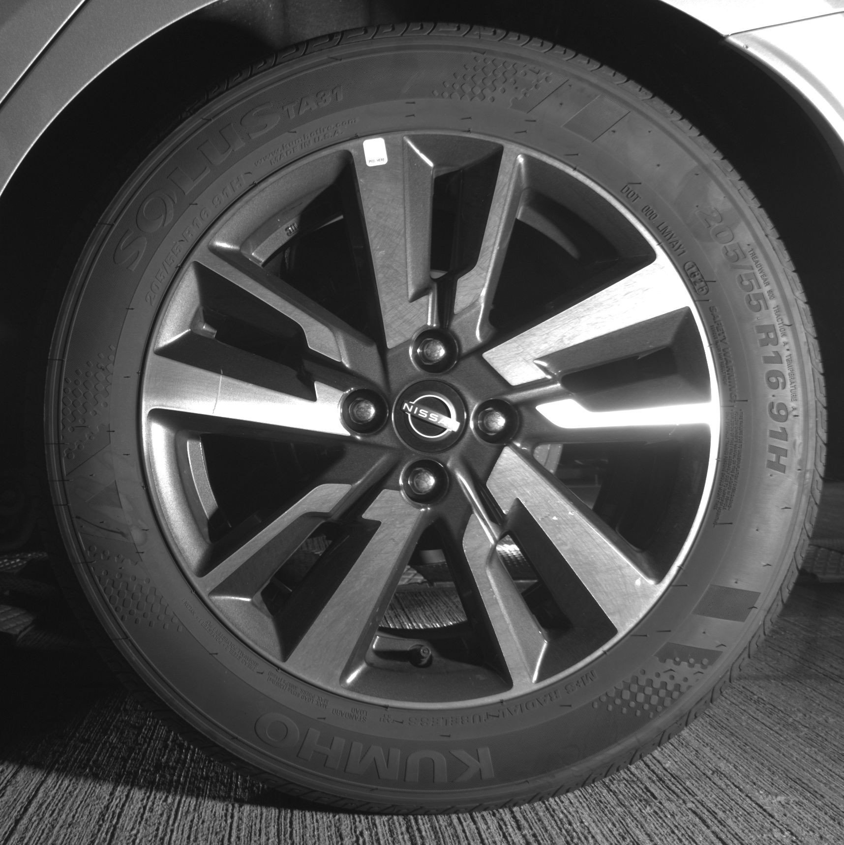 Used 2025 Nissan Versa SV image 14