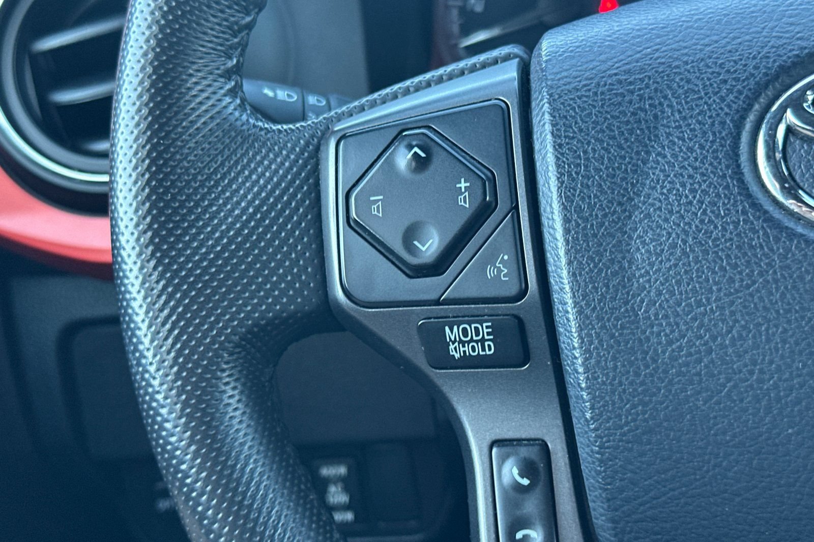 Used 2020 Toyota Tacoma TRD Sport w/ TRD Premium Sport Package AWD/4WD image 34