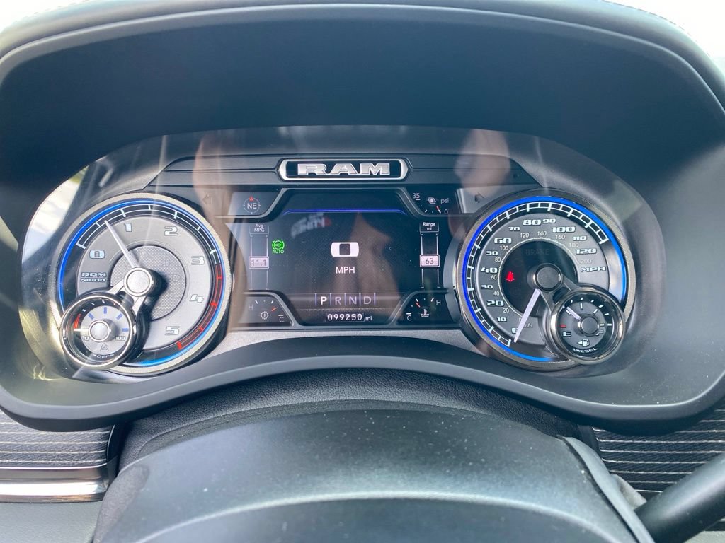 Used 2021 RAM 2500 Limited AWD/4WD image 36