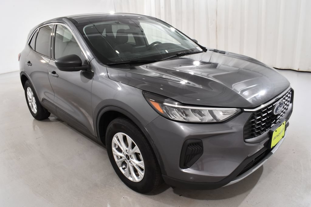 Used 2023 Ford Escape Active AWD/4WD image 5