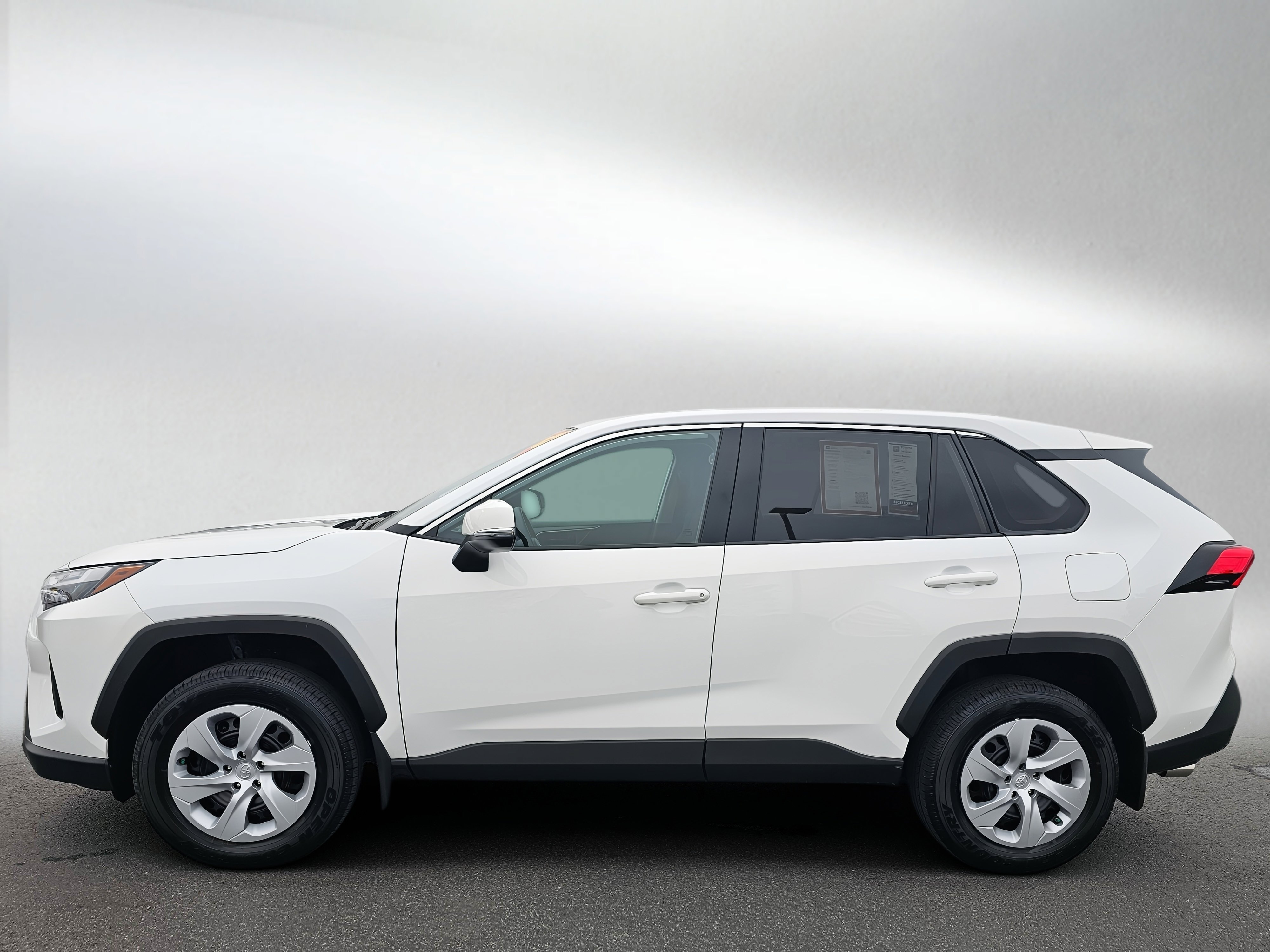 Used 2025 Toyota RAV4 LE image 3