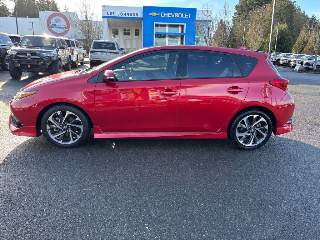 Used 2016 Scion iM Base image 8