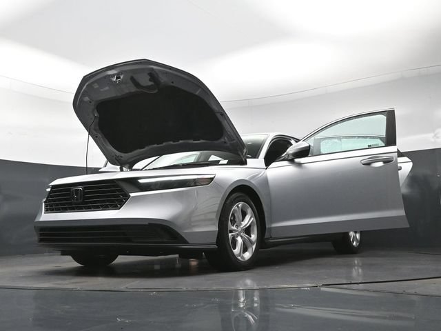 Certified 2025 Honda Accord LX image 36